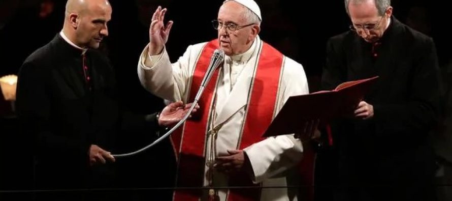 El papa Francisco comparó el aborto con “contratar a un sicario para resolver un problema”