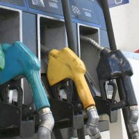 Volvieron a aumentar los combustibles un 4%