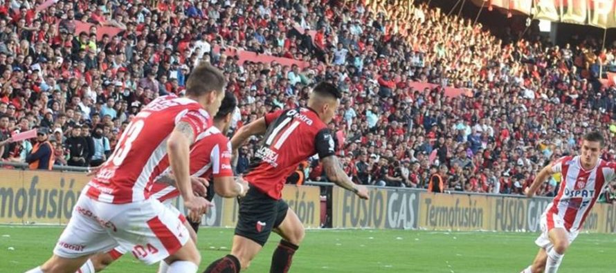 Conmebol inspecciona a Colón y Unión: ¿Qué exigen?