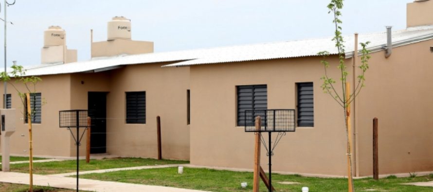 La provincia confirmó la construcción de 20 viviendas en Esperanza
