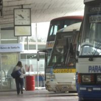 Santa Fe activa controles por dengue en la Terminal de Ómnibus