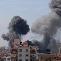 Israel y Estados Unidos atacaron Irán y crece el temor a una guerra abierta