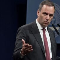 Una diputada solicitó la detención de Manuel Adorni por presunta presión a un testigo