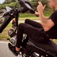 Dos hermanos heridos tras chocar dos motos en Santa Fe