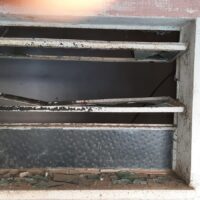 Robó en una casa entrando por una ventana
