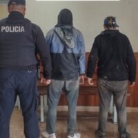 Robaron en Campo Andino, hicieron dedo y los agarraron en Laguna Paiva