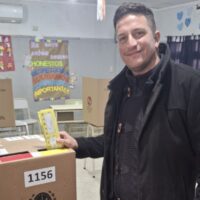 En una jornada tranquila, Exequiel Brussa se acercó a emitir su voto