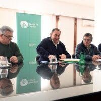 “Cien calles del norte y oeste dejarán de ser de tierra y pasarán a tener ripio” en Santa Fe