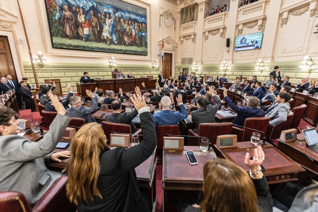 Tras varias horas de debate Se aprobó el reglamento de la Convención Reformadora de la Constitución de Santa Fe