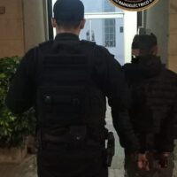 Santa Fe: Detuvieron a un joven que intentó robar a una menor en el complejo “La Redonda”