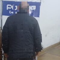 Aprehendieron a un hombre tras asaltar a un taxista a punta de pistola en Santa Fe