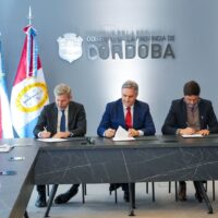Pullaro, Llaryora y Frigerio reclamaron más federalismo y el fin de las retenciones al campo