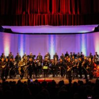 El Teatro Municipal se vistió de gala por el Día de la Independencia