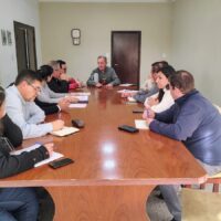 Reunión con la cooperativa de agua y los ediles de la ciudad