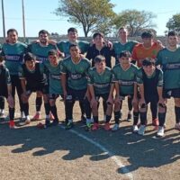 Polideportivo Llambi Campbell es campeón en reserva y puntero en primera