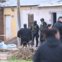 Imputaron al policía que se atrincheró en Santa Fe por tentativa de femicidio