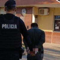 Un hombre fue aprehendido tras intentar robar chapas en Recreo