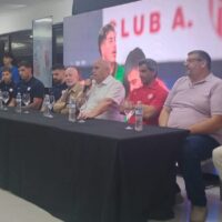 Unión presentó en sociedad el plantel de Liga Nacional de Básquet