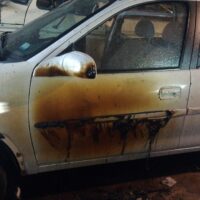 Dos vehículos afectados por incendio en garage de barrio Santa Fe