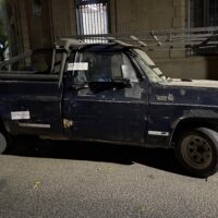 Sorprendido mientras cargaba adoquines en una camioneta en Santa Fe