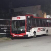 Golpeó al chofer porque no podía pagar el viaje en Santa Fe