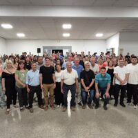 Encuentro con referentes locales, Paco Garibaldi y Pablo Farías en Recreo