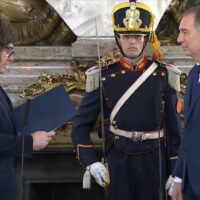 Javier Milei le tomó juramento a Diego Santilli como nuevo ministro del Interior