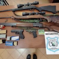 Detienen a un hombre tras un operativo por amenazas en Santa Fe