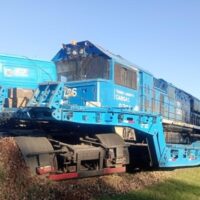 Impactante choque en Maciel: un tren arrolló a un camión y el chofer se salvó de milagro