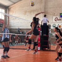 Triunfo para el Sub-14 de Huracán Vóley en el Grand Prix de la ASV