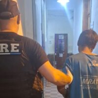 Vecinos redujeron a un joven acusado de intentar ingresar a una vivienda en Santa Fe