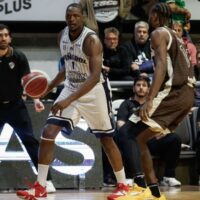 Peñarol sumó su sexta victoria en fila