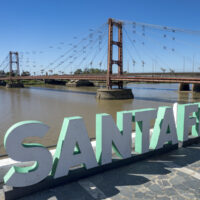 Santa Fe celebra su aniversario con un hecho histórico: se izará por primera vez la bandera de la ciudad