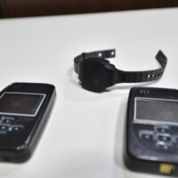 Santa Fe lanza tobilleras para reforzar la protección en casos de violencia de género