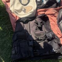 Vendía un chaleco balístico de policía en un trueque de Santa Fe