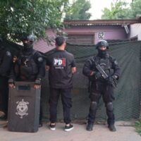 Detuvieron a dos hombres por abuso de armas en Recreo