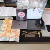 Allanaron domicilios en Santa Fe y Santo Tomé