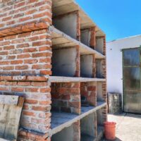 Avanza la obra de nichos en el cementerio de Llambi Campbell