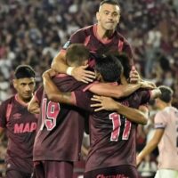 Unión perdió con Lanús por 2 a 1 en Buenos Aires