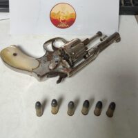 Detuvieron a un hombre tras amenazar con un revólver a otro en Colastiné