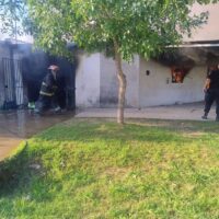 Incendio en una vivienda de Ángel Gallardo: importantes daños materiales