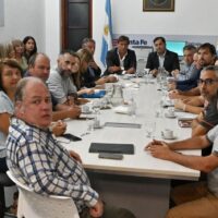 Médicos reclaman suba del 30% y piso de $2,6 millones en Santa Fe