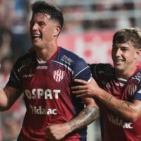 Unión goleó a Gimnasia de Mendoza mostrando una clara superioridad