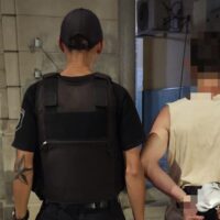 Capturaron en la capital a un evadido y a un hombre con pedido nacional