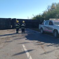Fuerte accidente en Ruta Nacional 11 a la altura de Cabal: dos heridos y tránsito interrumpido