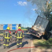 Tragedia en la ruta 33: un camionero murió y dos personas resultaron heridas tras un choque frontal en Zavalla