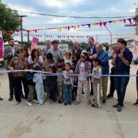 Pullaro inauguró 1.000 metros de pavimento en barrio Paprocki y mejoran el acceso a una escuela
