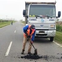 Vialidad Nacional realiza trabajos de bacheo entre Candioti y Nelson