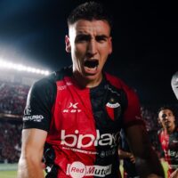 Colón ganó y se trepó a la punta de la tabla