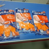 Un joven fue detenido tras intentar llevarse productos sin pagar en un hipermercado de Recreo Sur